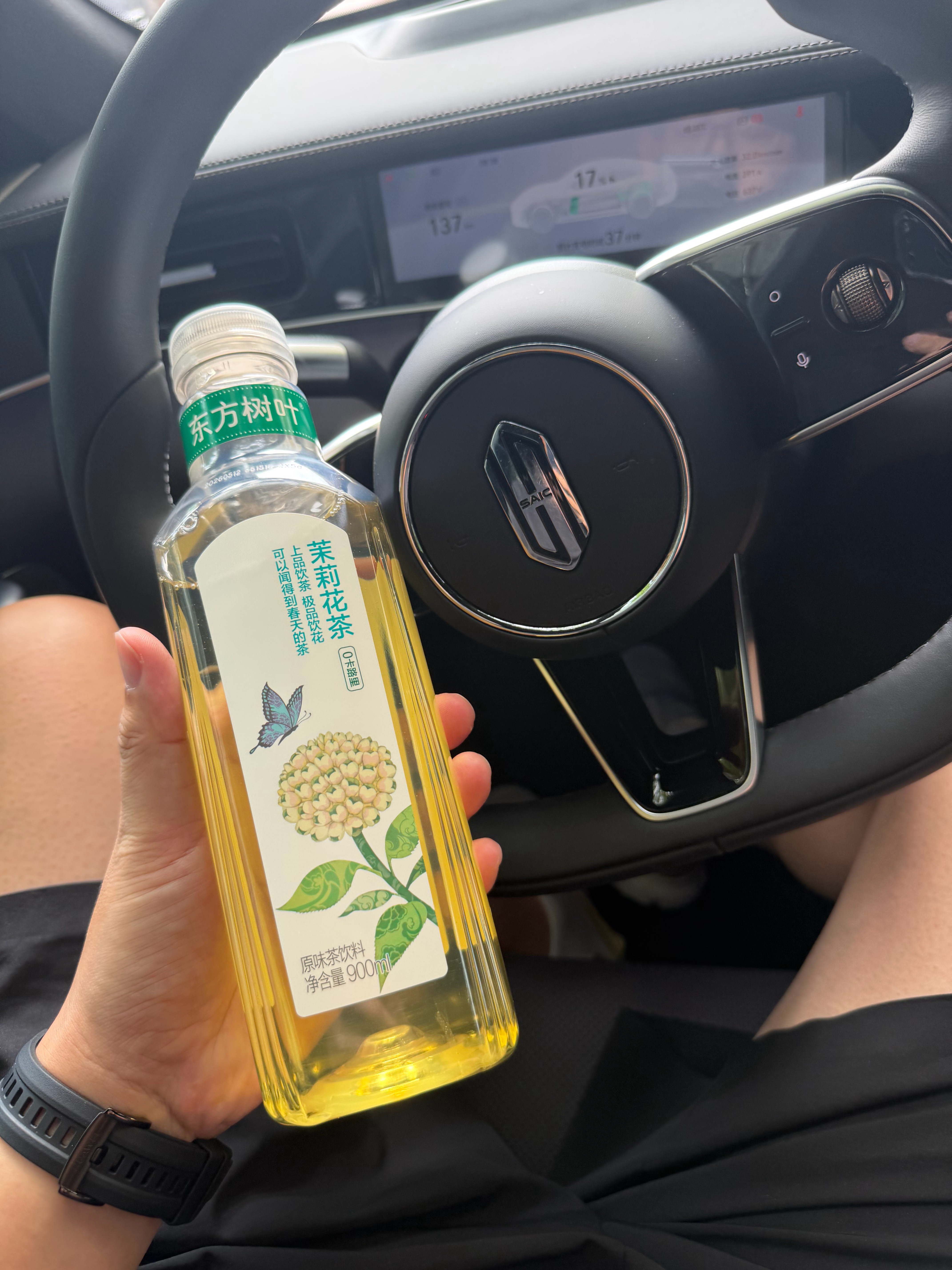 金桥打工，开金桥车