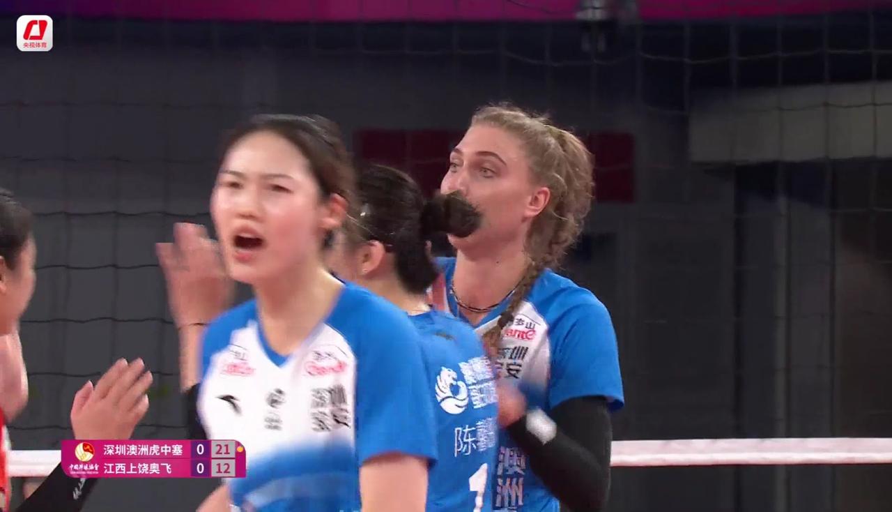 【女排青年挑战赛】决赛（2）:深圳——江西  实时战况:

        3月
