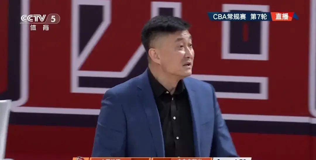 徐杰不在场，广东直接输20分！
 
杜锋最怕的事还是来了。3月打广厦那场，小徐休