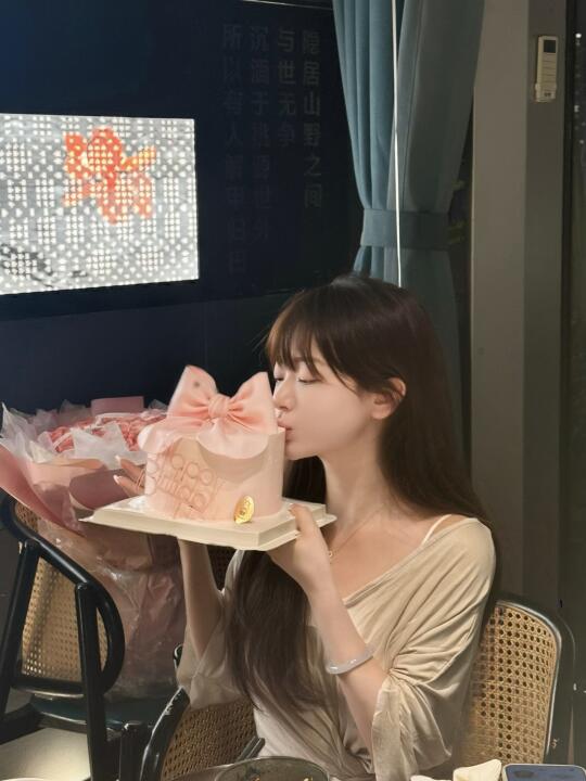 156小个子生日拍照姿势🎂甜美也可以纯欲☺️