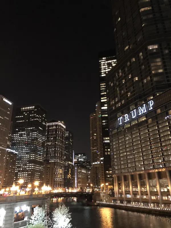 特朗普在经济问题上支持率降至31%创任内新低，这结果不意外。约三分之二美国人觉得