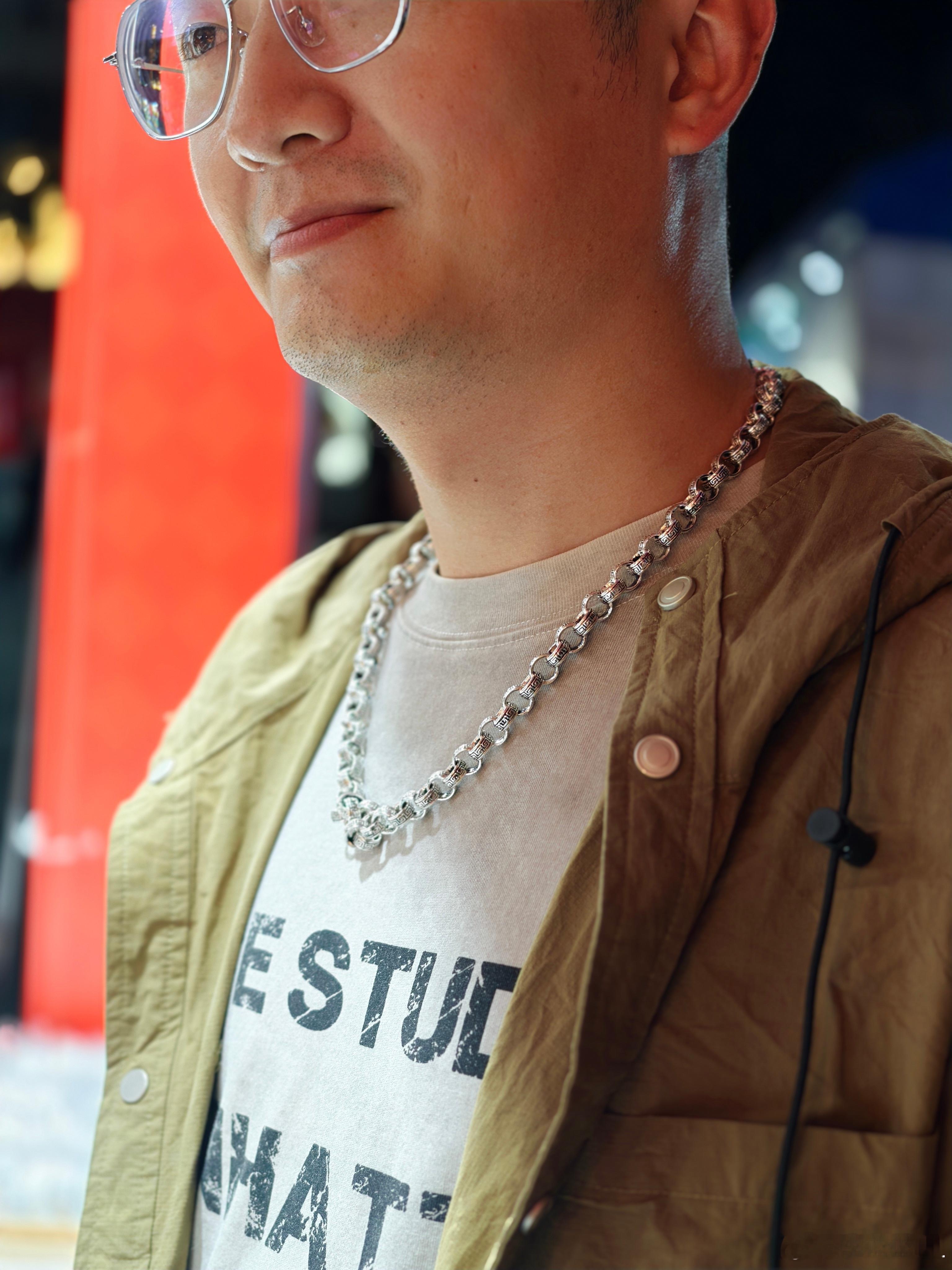 小徐说要做一回大哥。。你们觉得哪个比较有大哥气质？？