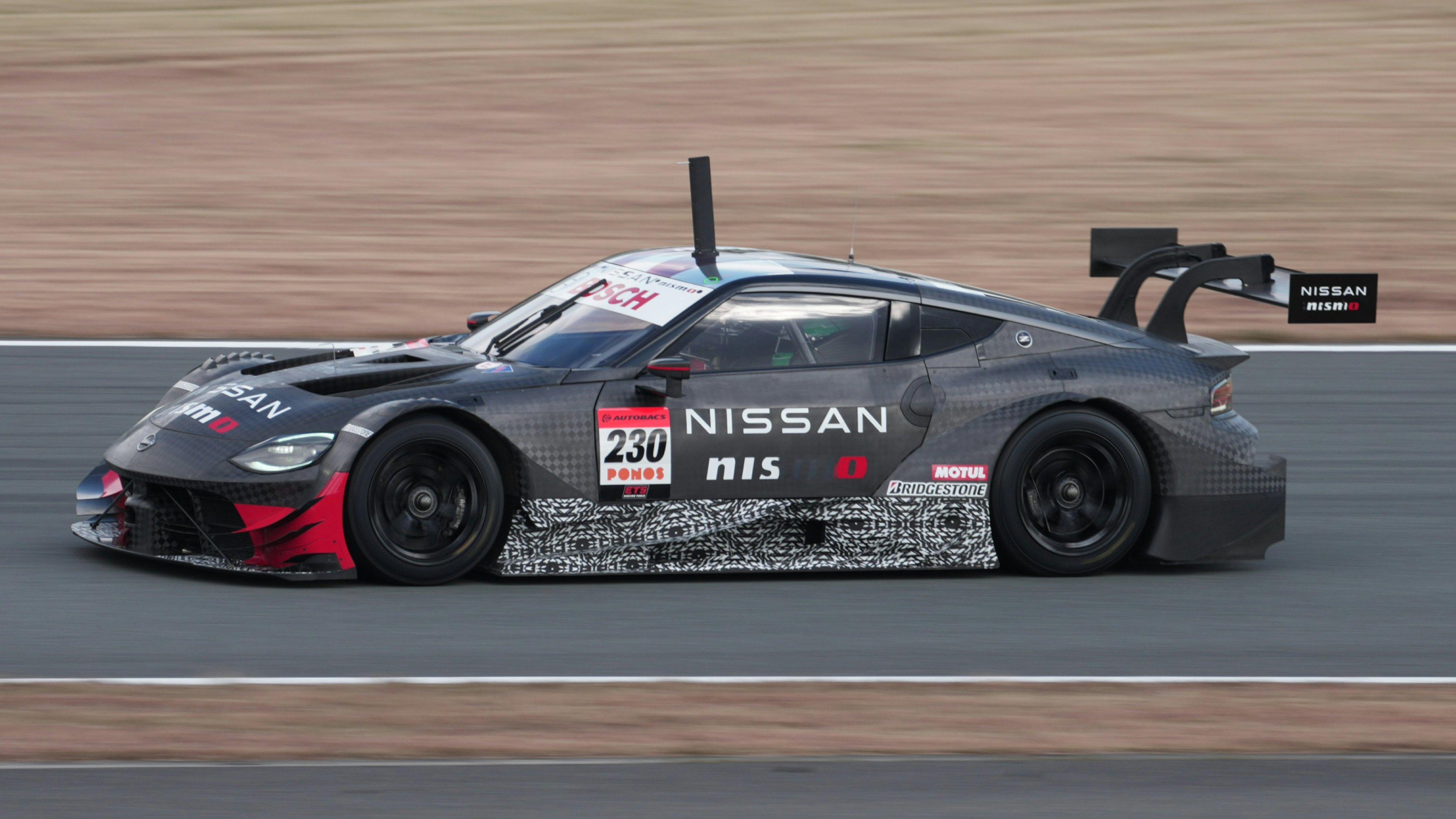 日产和本田在今明两天会在富士赛车场测试其2026款的GT500赛车，其中日产早前