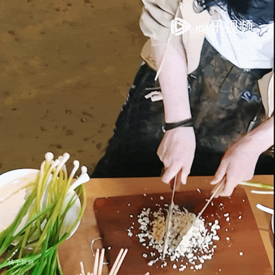 刘宇宁的前半生每个工作都没白干摩登兄弟[超话]没错。优秀的人就是酱色儿的。刘宇宁