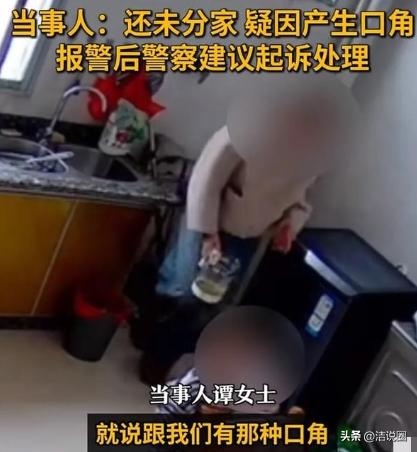 一辈子的阴影！广西南宁，女子因为自家的洗衣机里长期有怪味，就在家里装上了监控。画