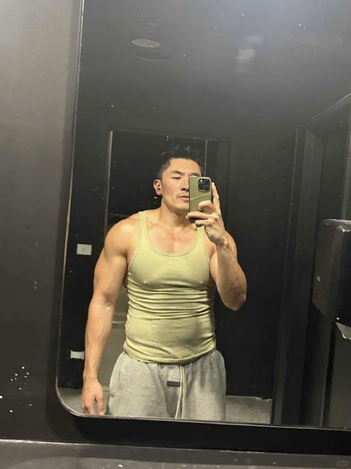 为了下周回国增肥前做点准备