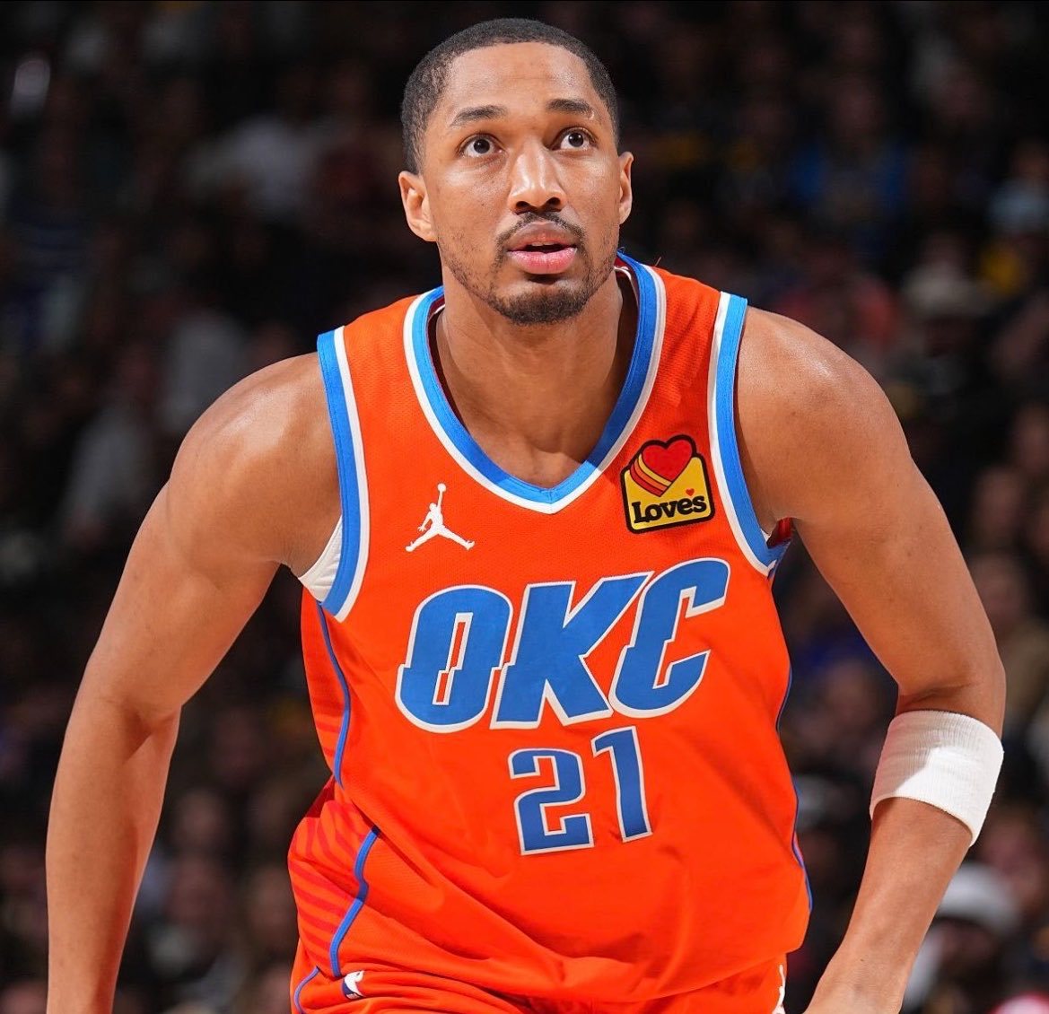 NBA交易shams：雷霆和老鹰交易，阿隆·威金斯加盟老鹰！作为交易的一部分，老