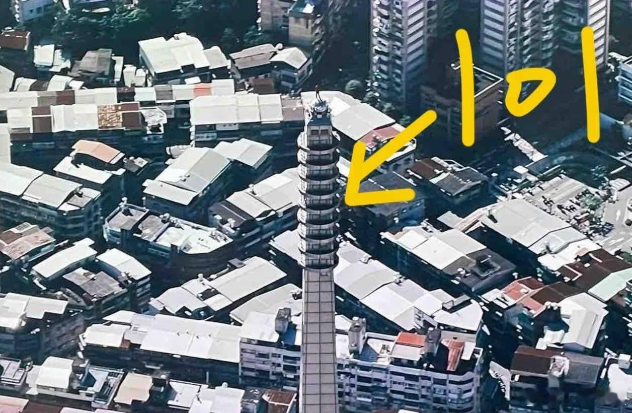 奈飛（Netflix）拍的101！让世界看到呆丸铁皮屋原来网吧是可以没有电脑的