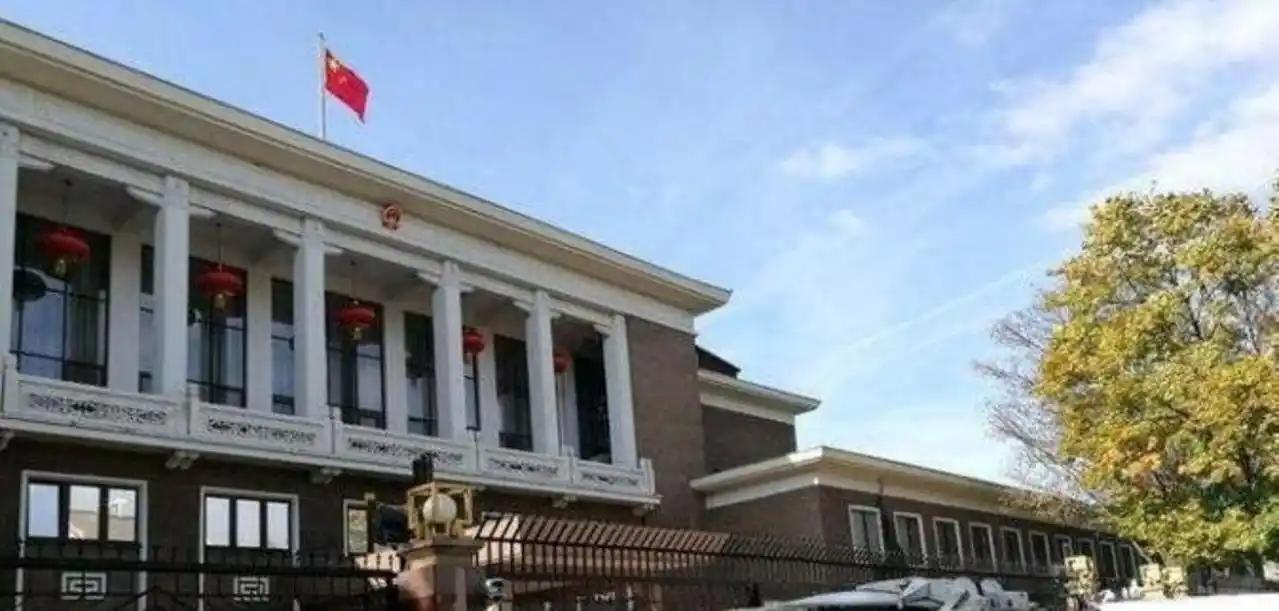 够硬！中国驻菲大使馆这次把话挑明：菲一些反华政客扬言，要把中国大使列为“不受欢迎