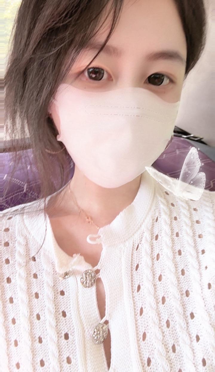 七八月的天气 像某一天的相遇…