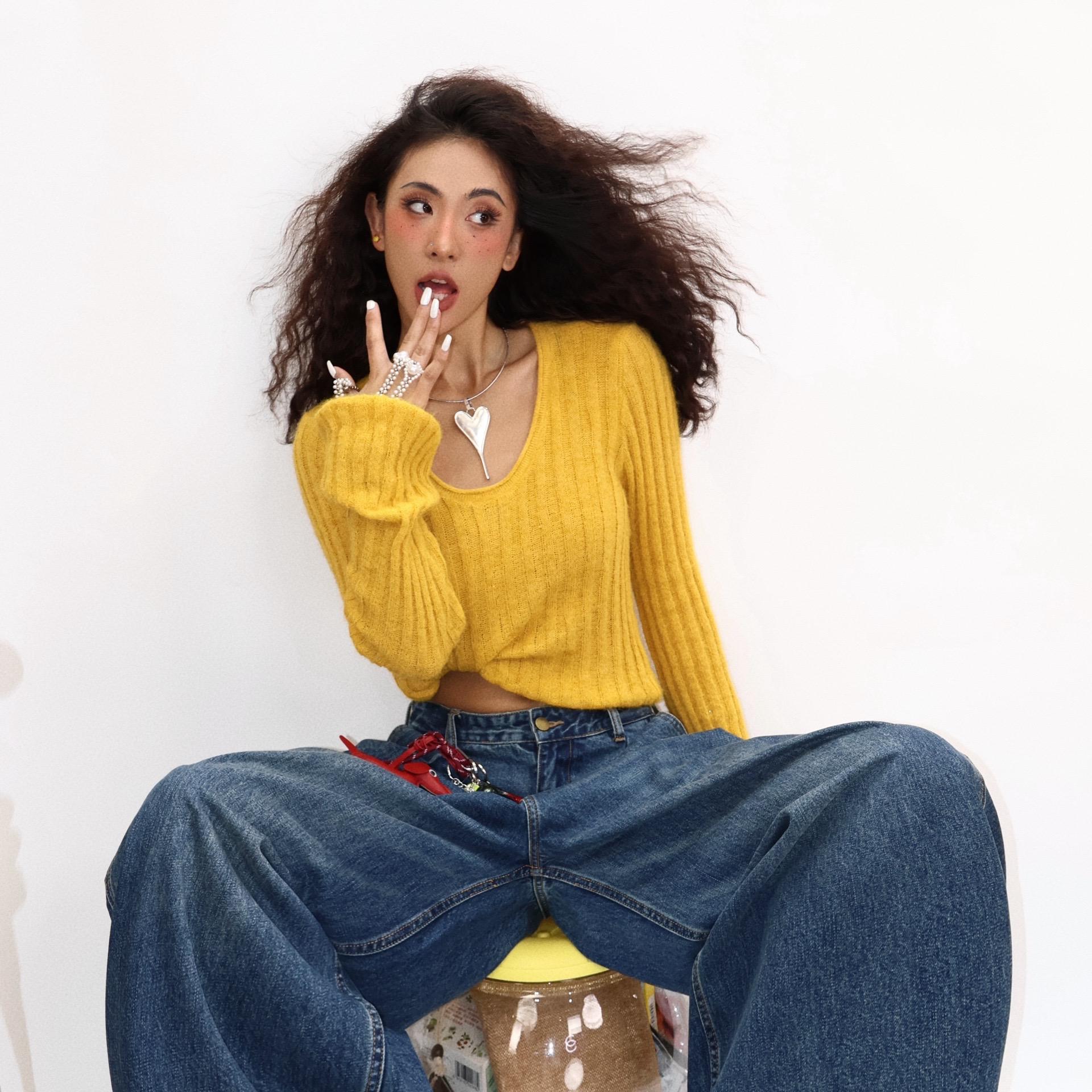 一早醒来听到这么快乐的歌。好幸福呀开学穿搭