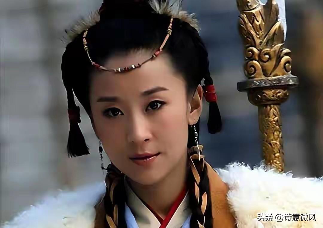 穆桂英53岁战死无人收尸，佘太君哭碎山崖，朝廷一言不发。
 
谁能想到，这位曾大