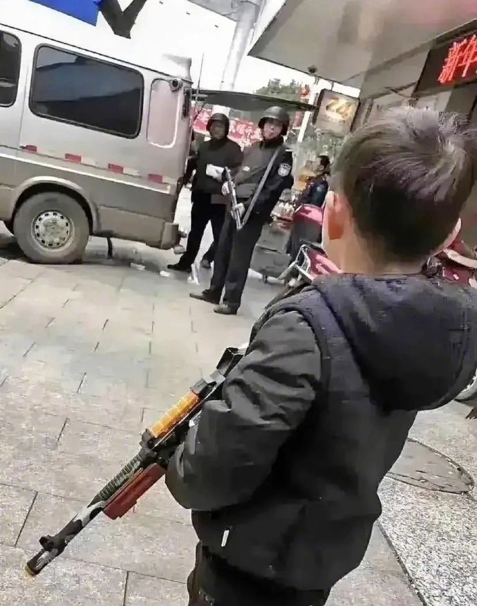 此时双方都紧张吧 ​​​