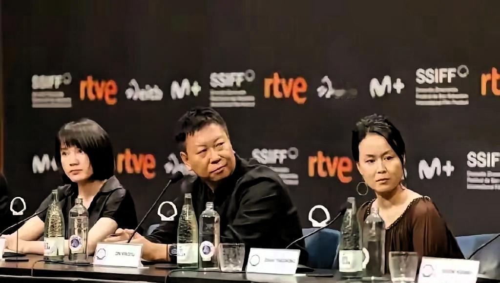 这年头，杀人犯都能摇身一变成“励志大女主”了？

看了赵晓红出狱后的那些言论，真