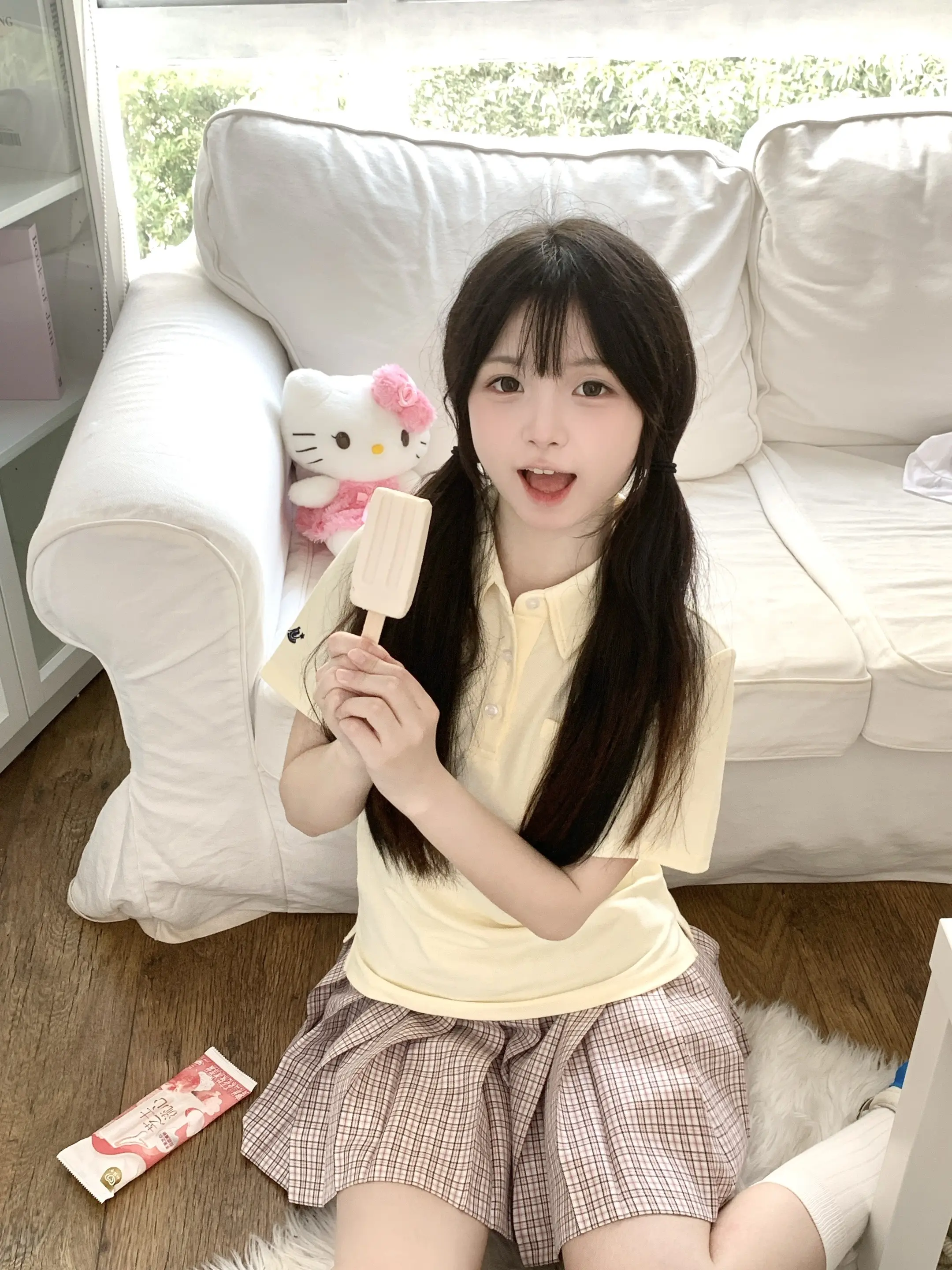 咬一口热恋冰淇淋♡>𖥦<)!!
