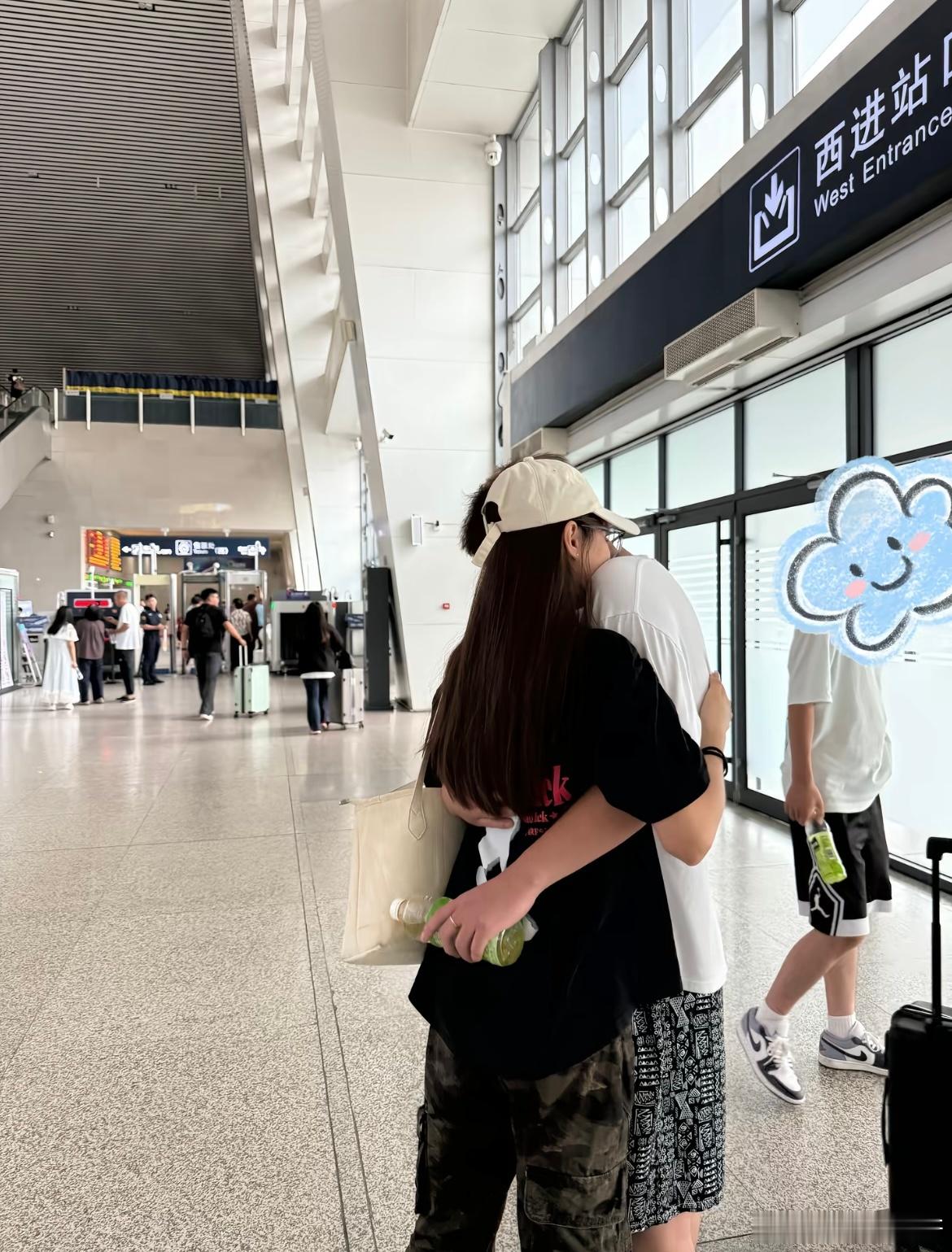 我不喜欢别人 我愿意等几个月见一次的你 ​​​