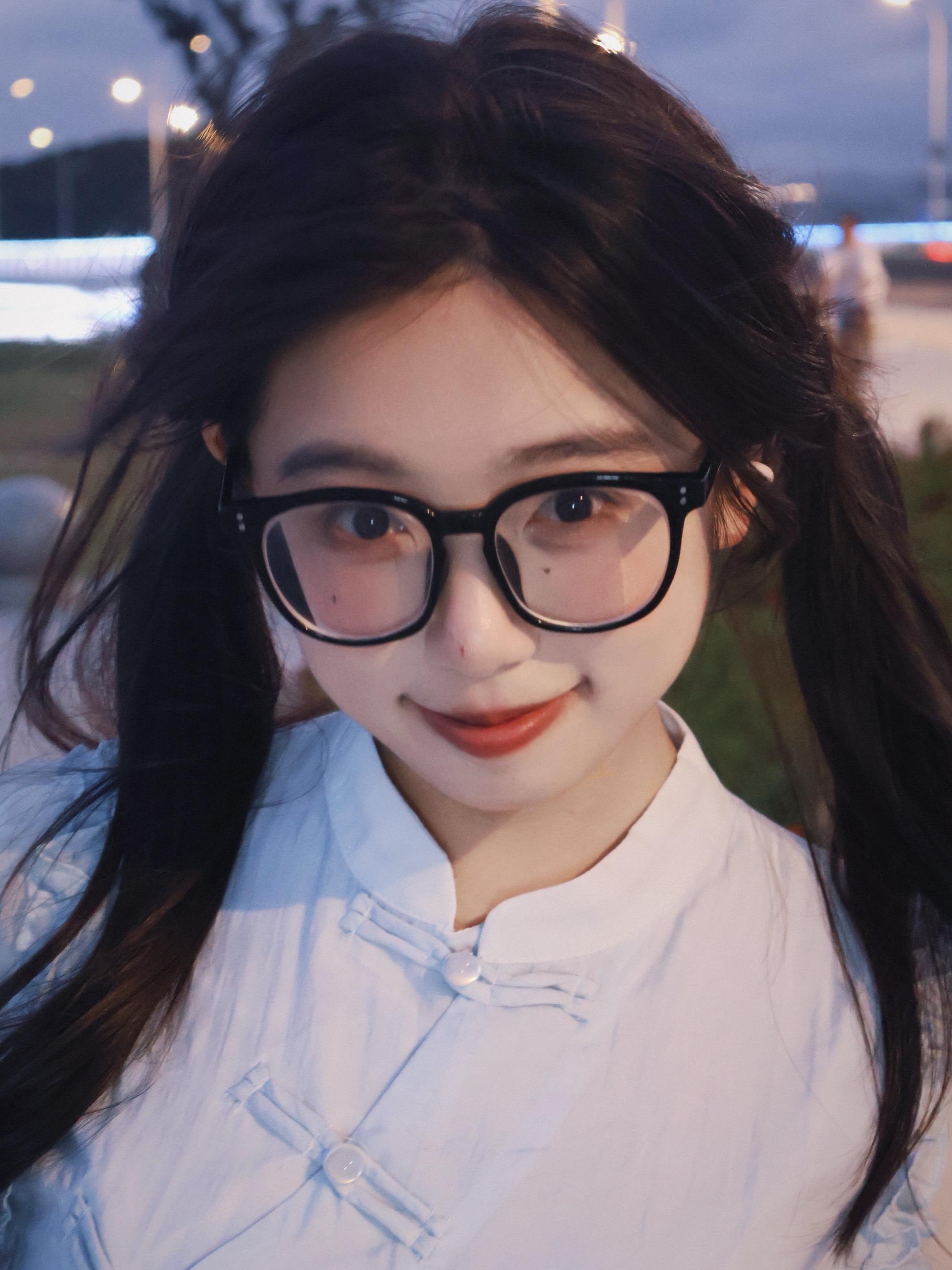 他说你任何为人称道的美丽 不及他第一次遇见你