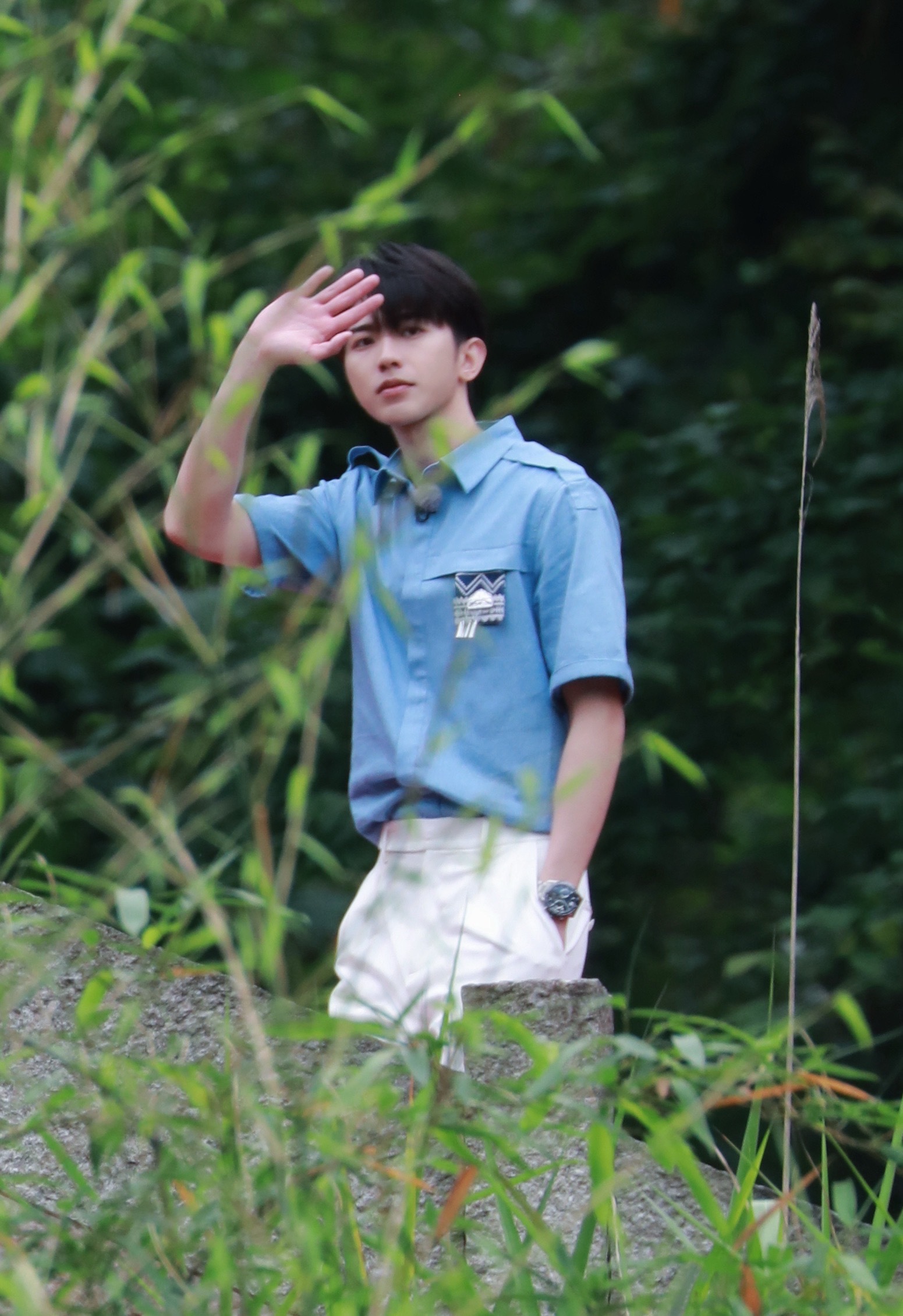 蔡徐坤  cxk蔡徐坤buv全球品牌代言人 cxk蔡徐坤柳丝木品牌全球代言人 “