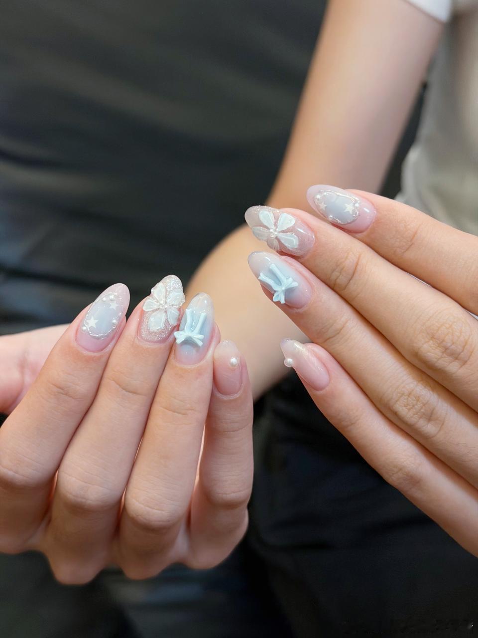 【💅🏻38144】本期依旧参考了bot之前的甲稍加改动…！这个夏天很清凉🥰