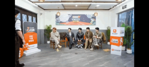 黄子韬求打码不是，黄子韬就没一点瓶颈吗？怎么每次上综艺都能留一堆梗啊，能不能捡起