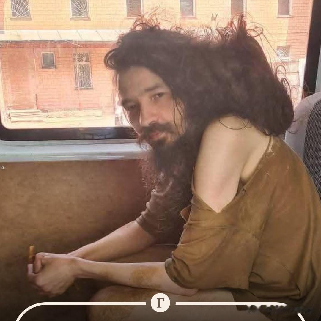 太惨了！一名切尔卡瑟州躲在地窖里四年的适龄男子被邻居举报，最终由TCC押往乌克兰