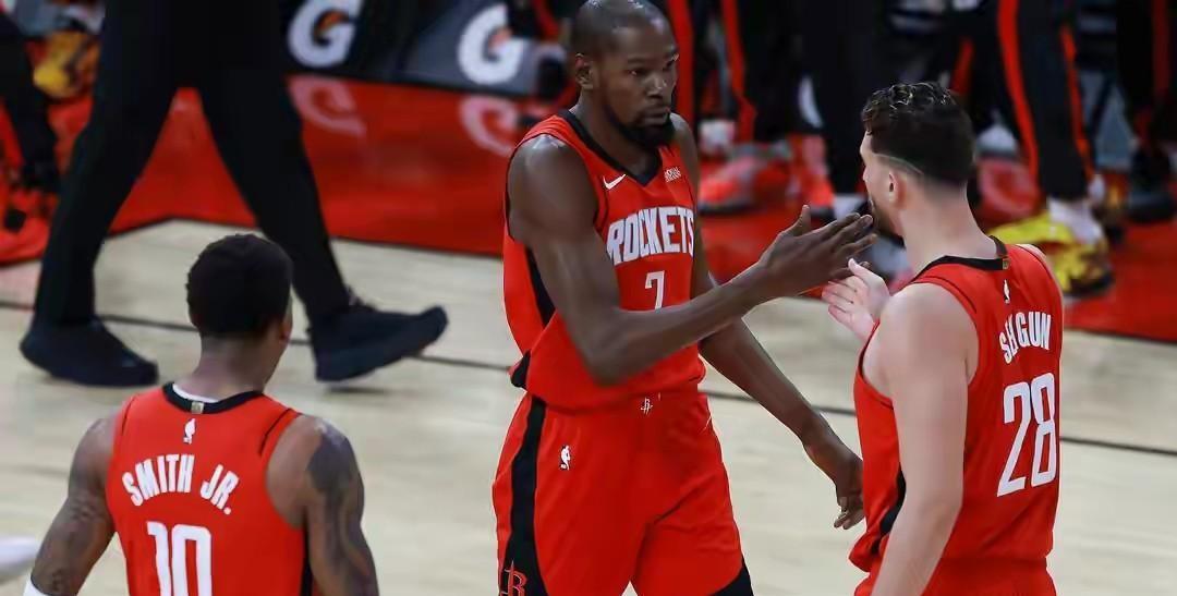 11月4日，火箭队的表现突然引爆焦点，三则消息让球迷几乎不敢相信自己的眼睛！
