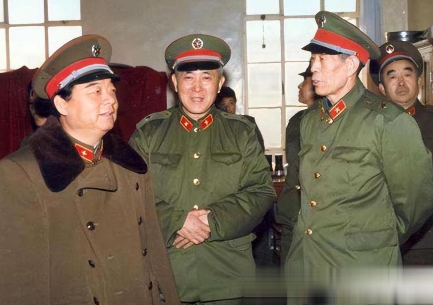 他曾经担任过总后政委，1994年被授予上将军衔，历经抗日战争、解放战争、抗美援朝