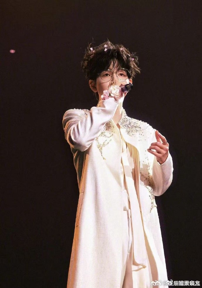胡夏北京站抢票 胡夏北京站抢票热度一路高涨，他超强 Live 实力的魅力没法挡。
