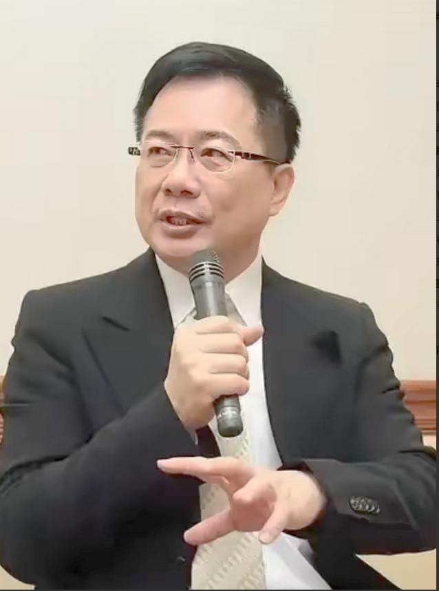 蔡正元说：雄而不霸的结果，注定在国际上是不会有真正朋友的。因为不霸者没人怕，没人