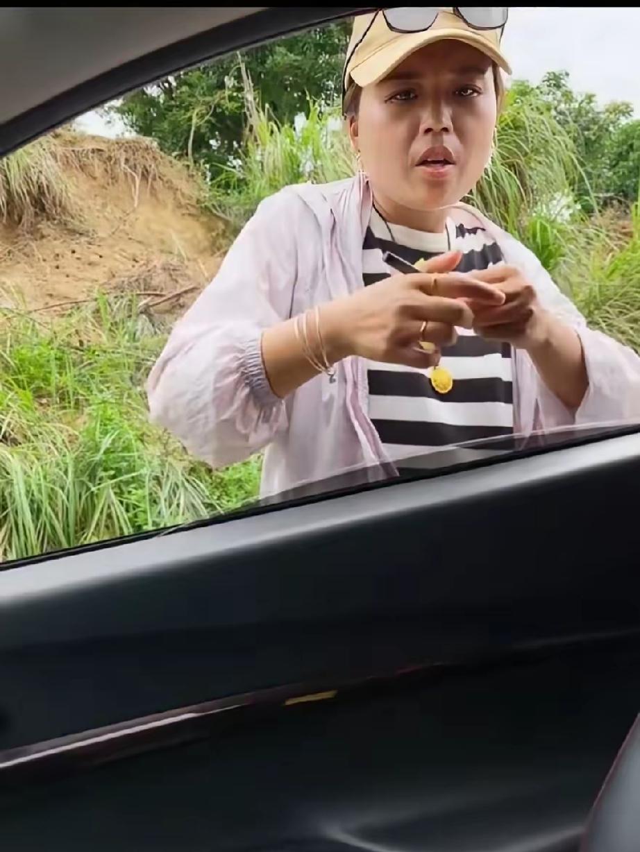 广西小伙好心借路人200元，转头被拉黑！网友怒评：最老套的骗局，专骗心软年轻人。
