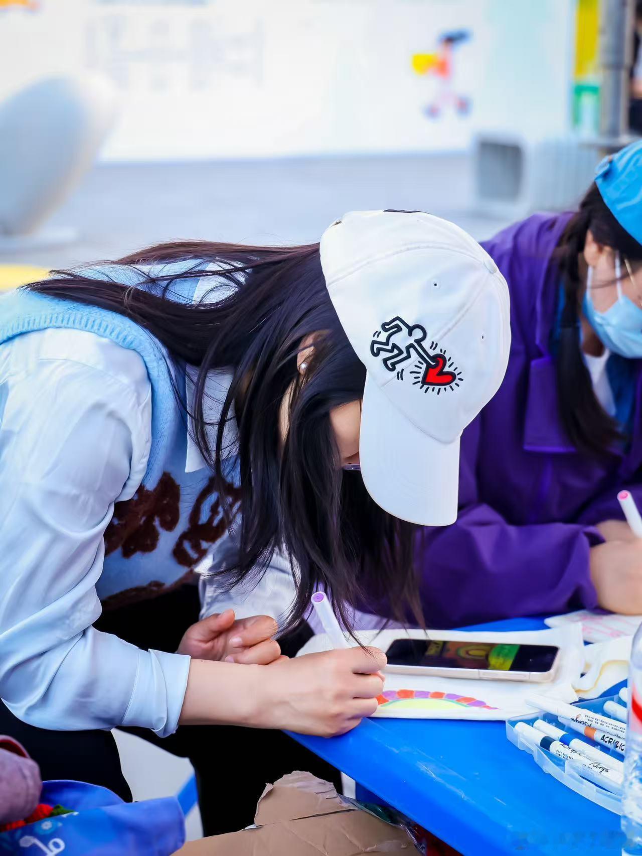 北京减碳嘉年华来了分类投共筑北京三里屯绿色梦谁懂啊！在北京逛街顺手把旧东西塞进爱