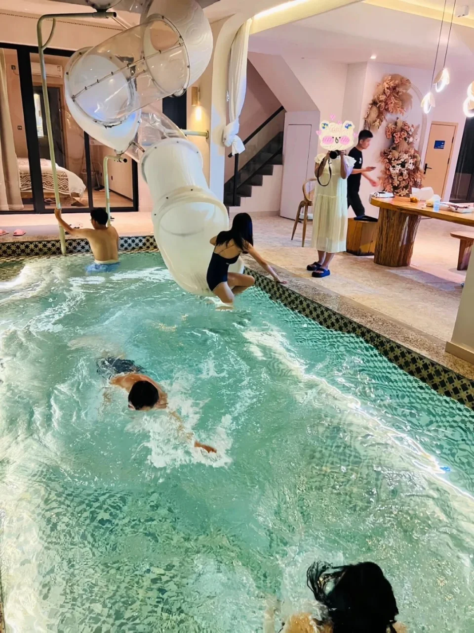 在惠州❗❗和家人三刷的滑梯泳池别墅