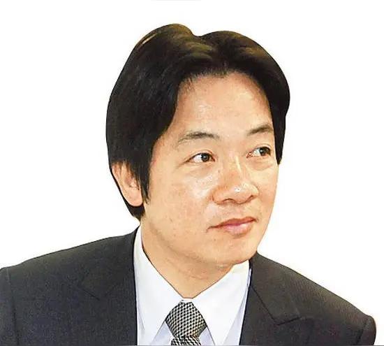 岛内要发展无人机产业，民进党的人竟然抱怨订单不足，内需市场太小，还说，岛内无人机
