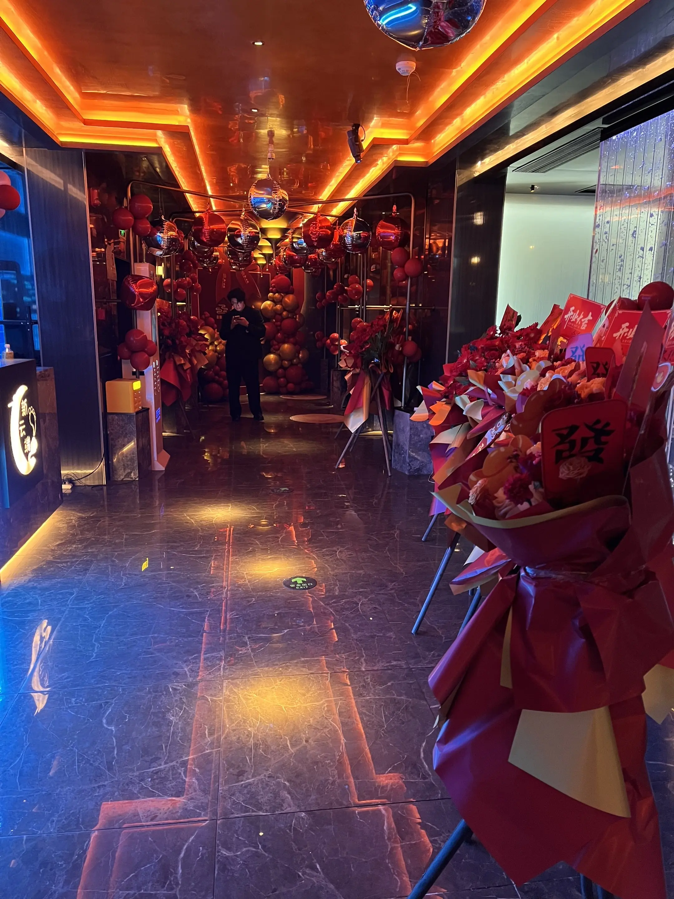 新云端足道spa新店预售。    新云端足道spa新店预售，抓紧时间囤...