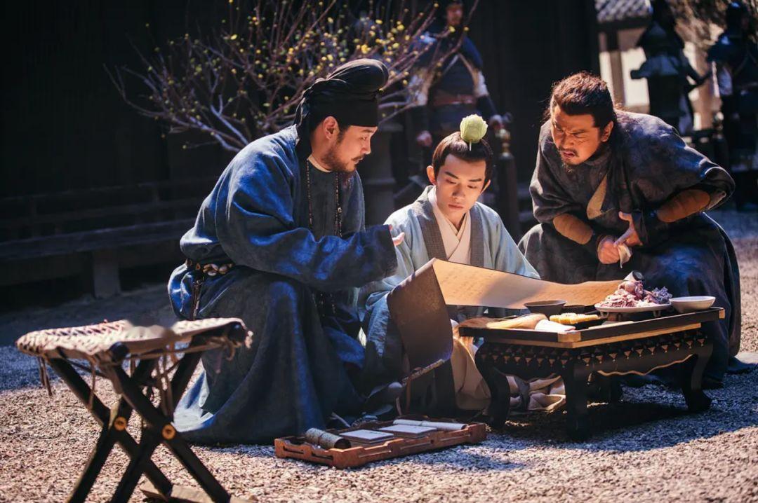 祖上是贵族还是平民，无需费力追溯族谱，一个姓氏就藏着全部答案。

我们每天都在使