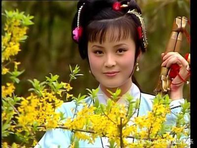 尤三姐只一眼便认定了柳湘莲，真的是“一见钟情”吗？
 
蒋勋说，《红楼梦》里最美
