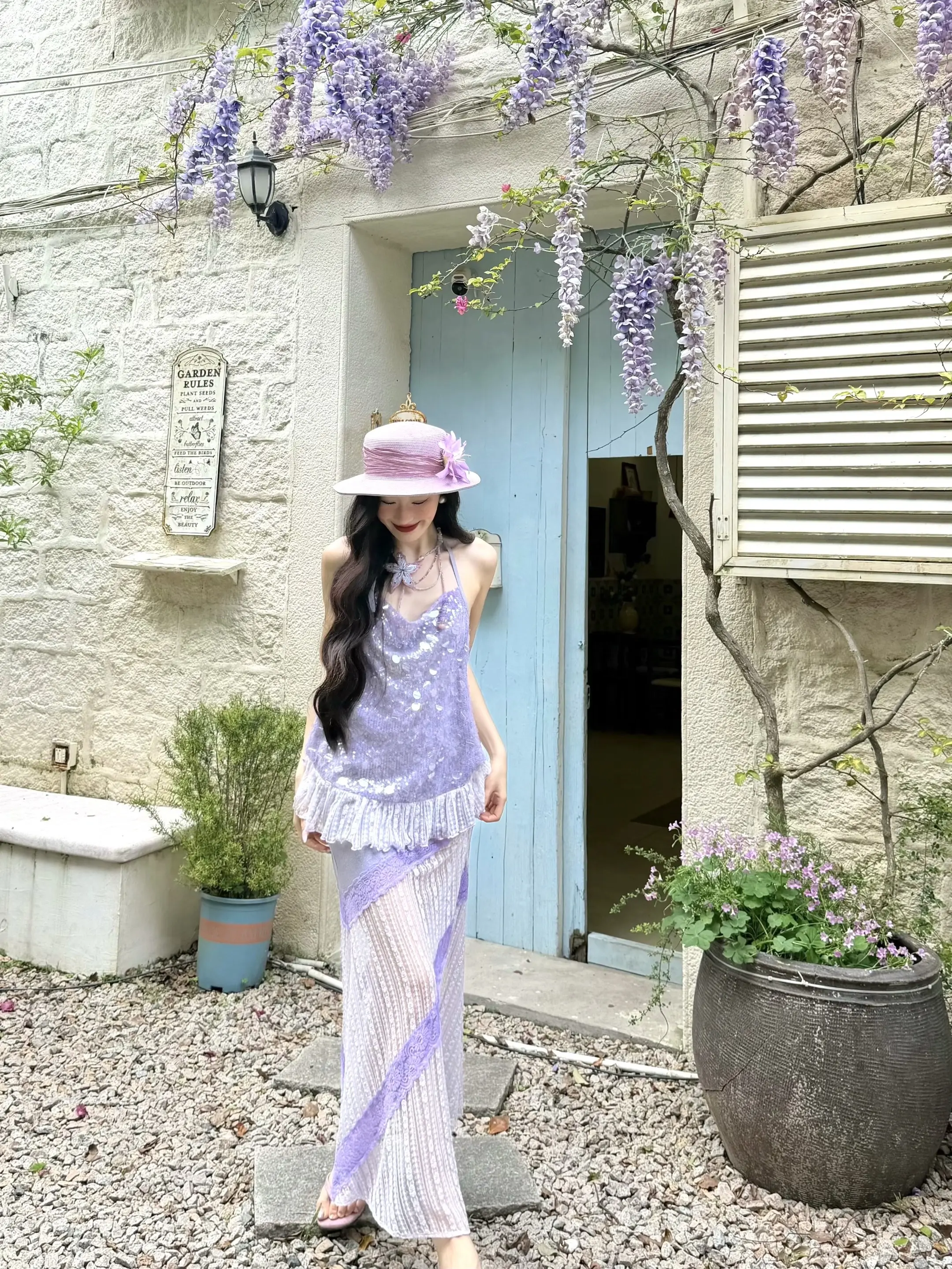 这个世界不停的开花🪻。