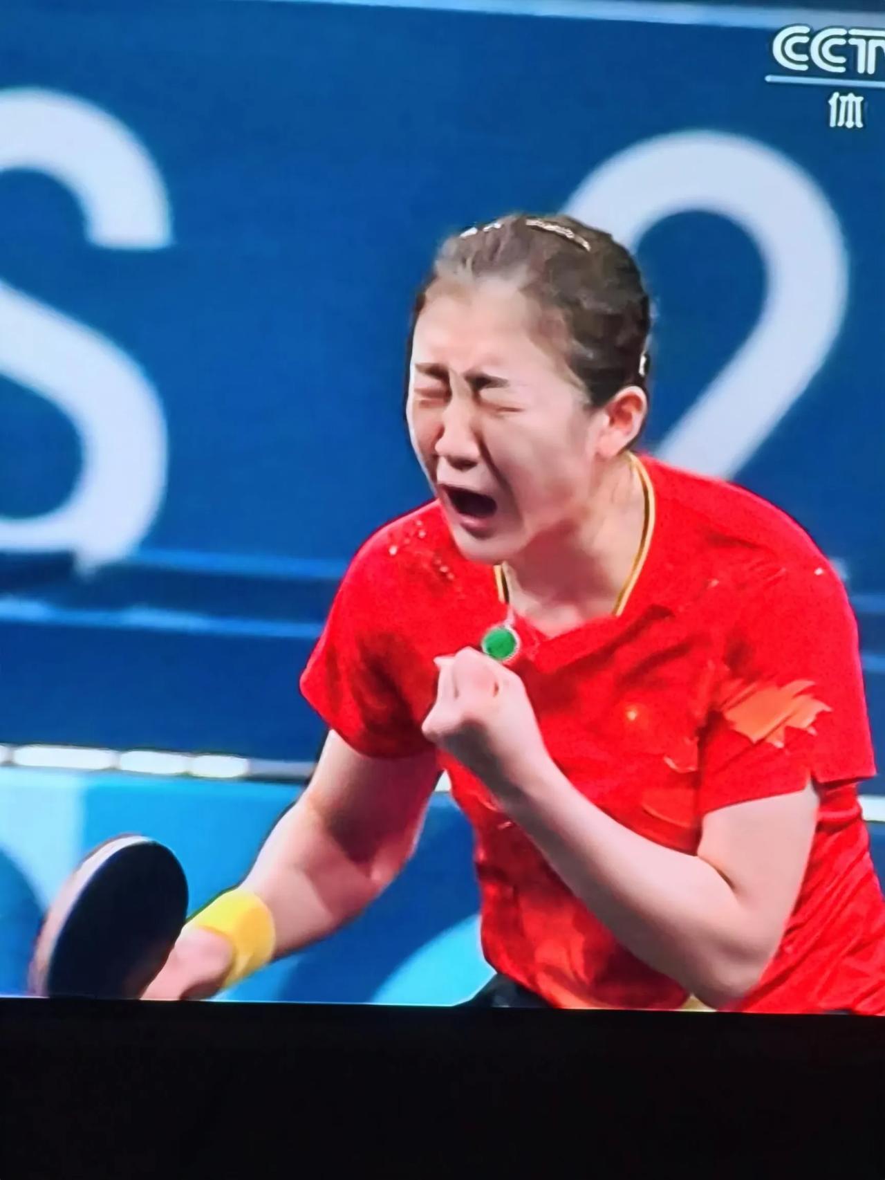 陈梦能否夺得奥运女单冠军陈梦必须赢球，整个赛场都是给孙颖莎加油呐喊的，我就奇怪了