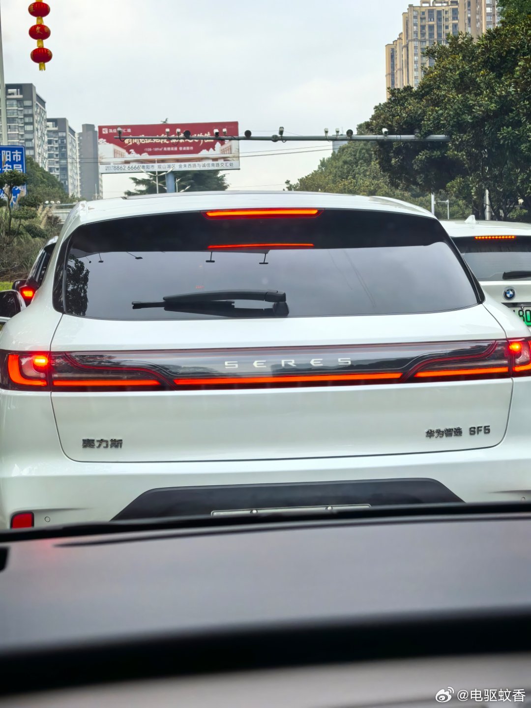 得见真容了，问界老祖赛力斯SF5 大v聊车