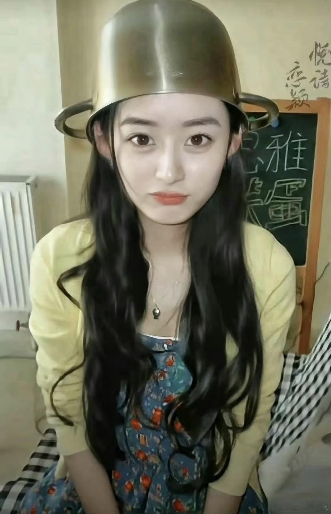 考古85花早期的时候怎么很少有人提过赵丽颖演技太好让人忽略了她的颜值像洋娃娃一样