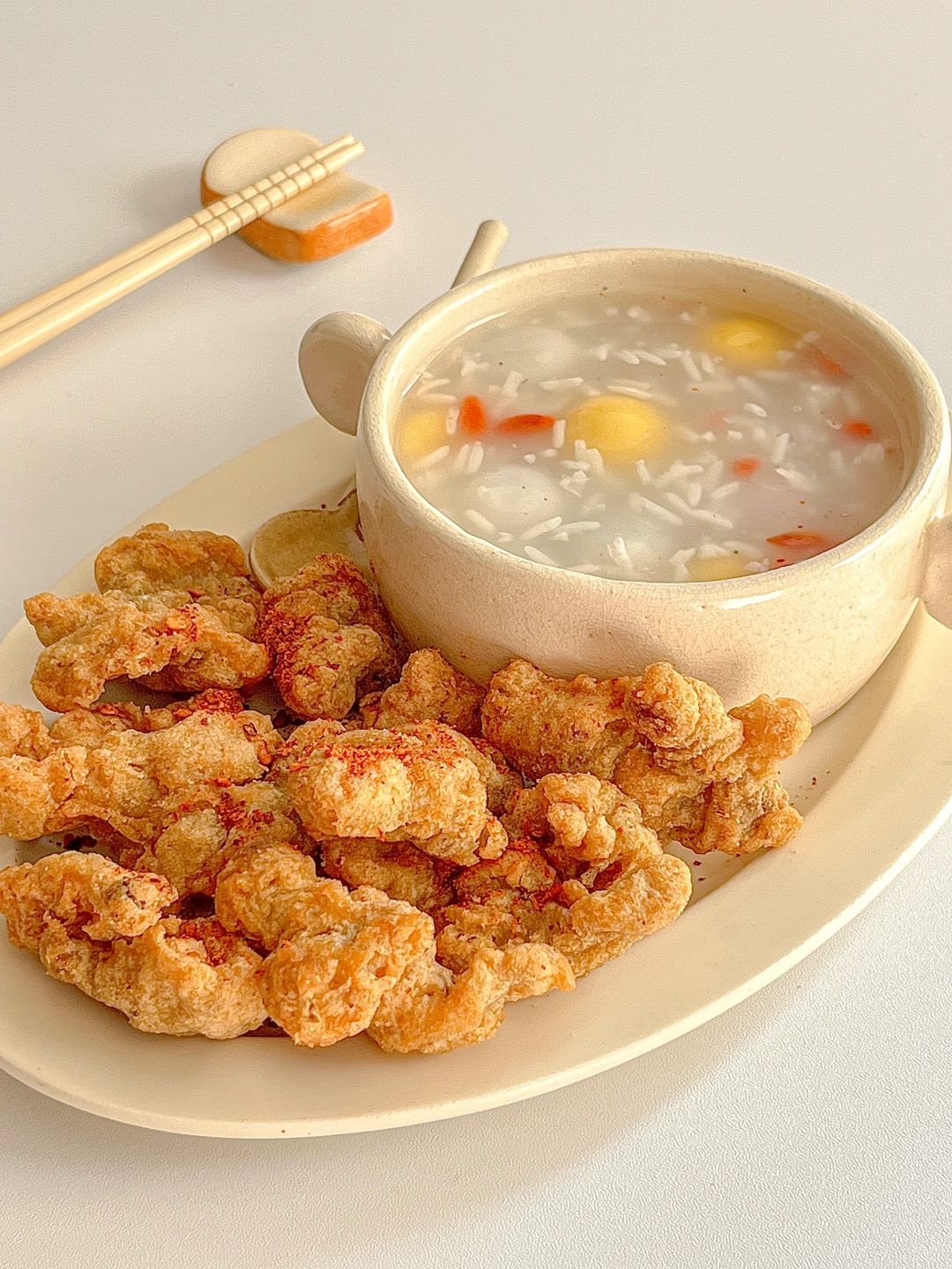 中式早餐｜酒酿小汤圆🍡椒香小酥肉🍗