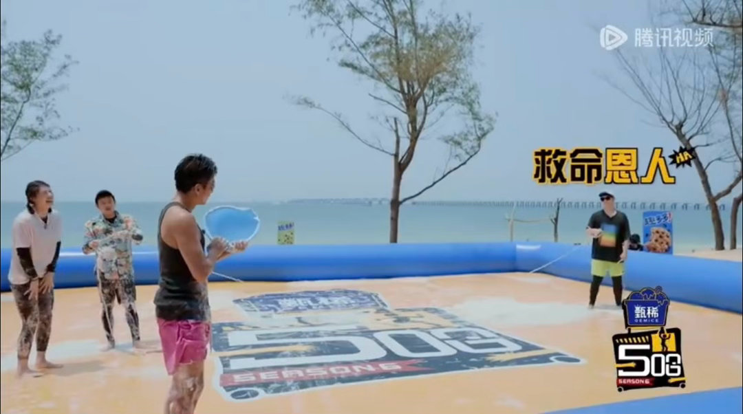 陈赫调侃差点等等小花要来我家邓超感谢陈赫邓超遇上实力满满的张雨霏，盆都被压变形，