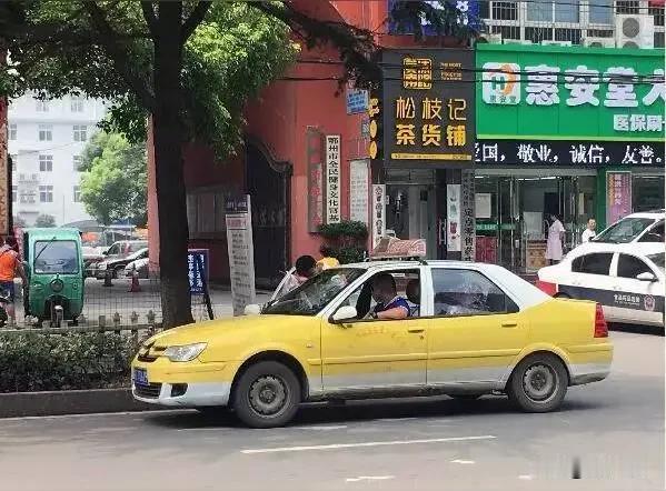 如何看待鄂州出租车习惯性“化零为整”
 
搭乘鄂州巡游出租车，计价器经常产生角位