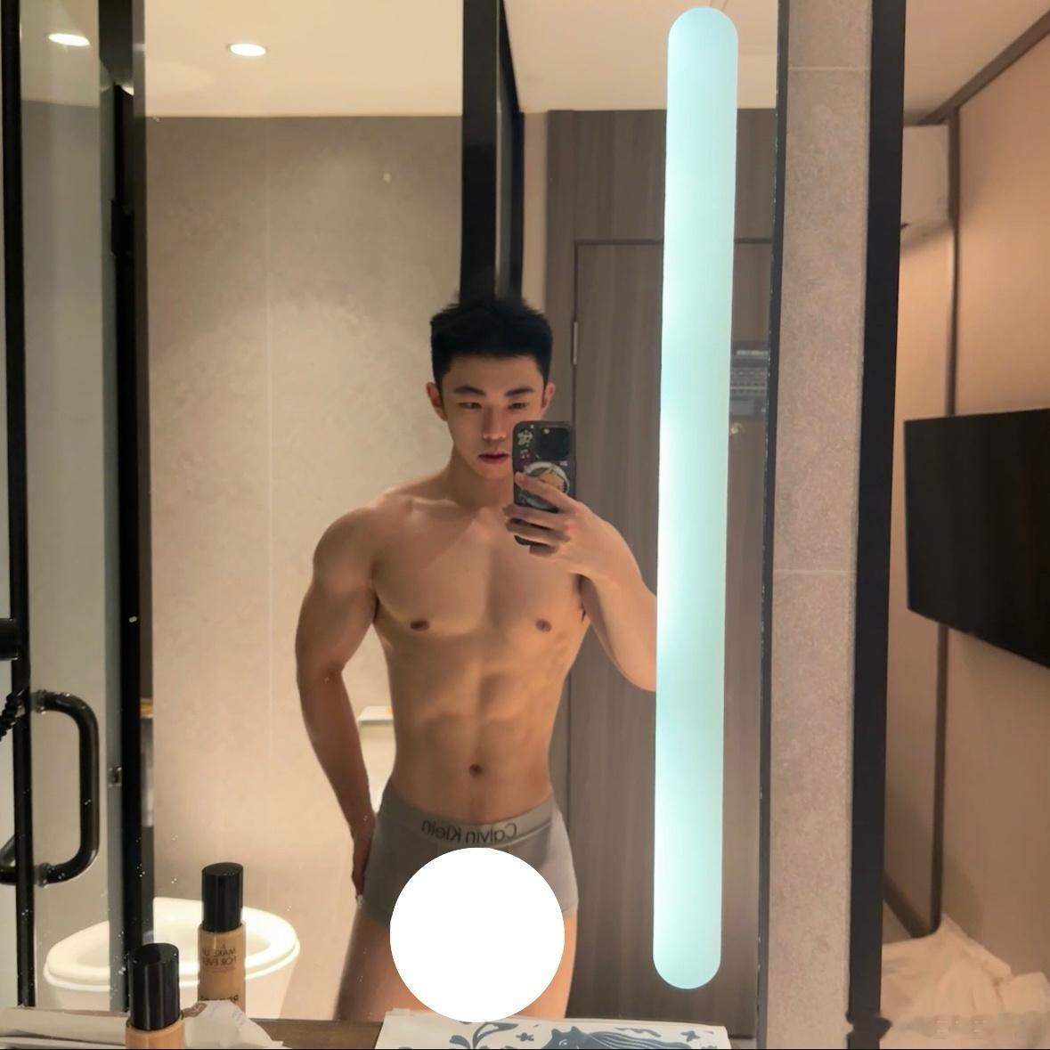 不敢想抱着睡多舒服