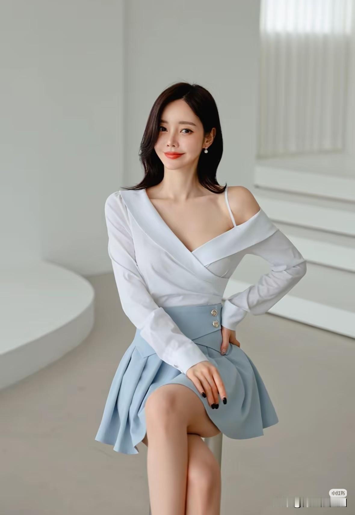 美珠玉人倚栏坐，春风满面来。
摄影气质穿搭 孙允珠 玉肌佳人