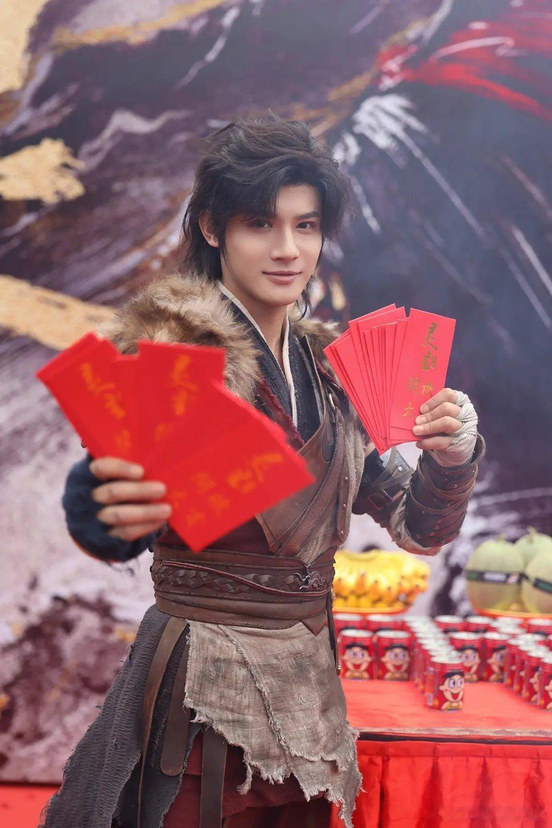 郑业成饰演百里登风造型怎么样？ 