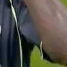 维尼修斯迎来了一个特别的夜晚，他梅开二度击败了曼城。这位皇马的进攻核心再次引发了