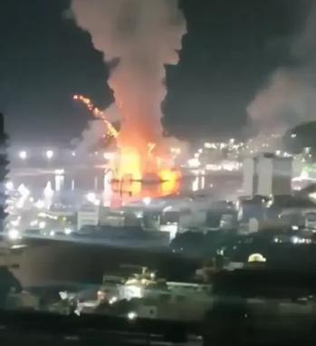 美伊冲突也就这两天了，如果打不起来这件事就过去了。
 
现在这两个国家气氛微妙到