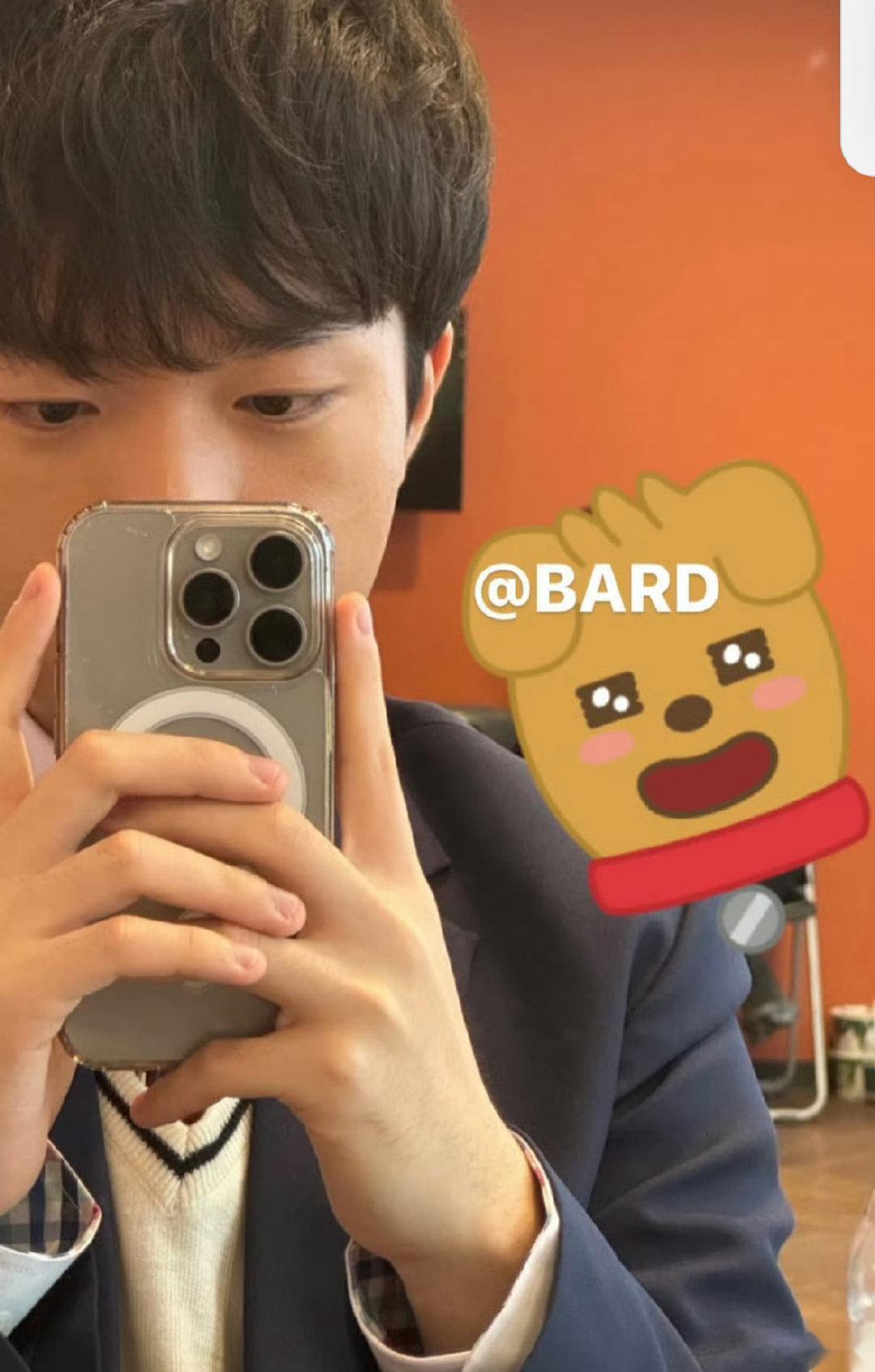 Keria将冠军皮肤又又又改为巴德优柔寡断让人讨厌！S13冠军T1辅助Keria