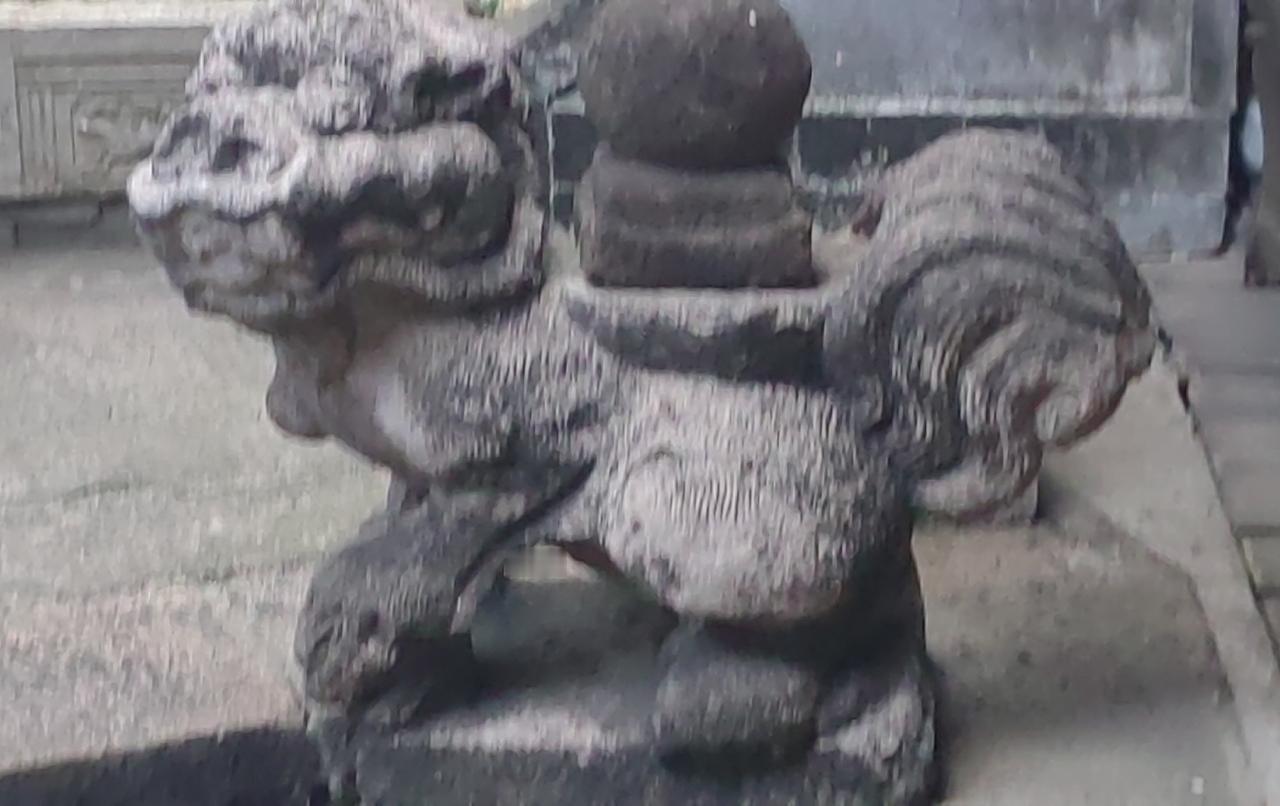上联：晨钟幕鼓千年寺，下联邀对空山古庙独千秋。
